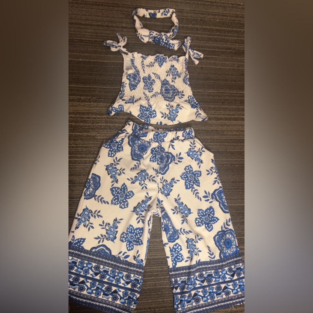 Baby Toddler White 3-Piece Floral Set with Blue Print